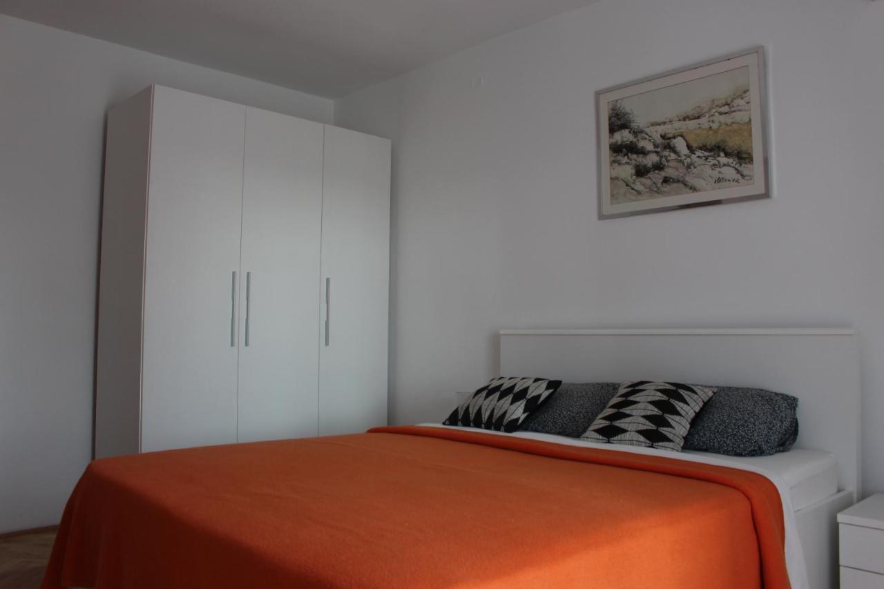 Apartmani Mia Jadranovo Eksteriør bilde